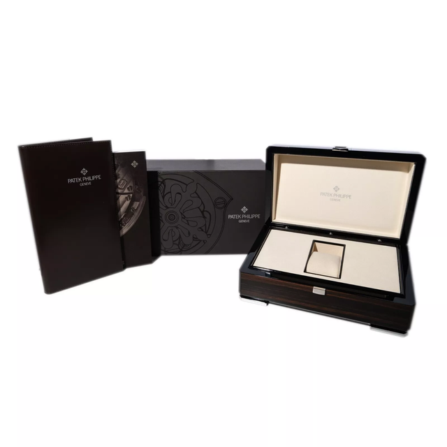 Patek Philippe Nautilus 5980/1A-001 Image 4